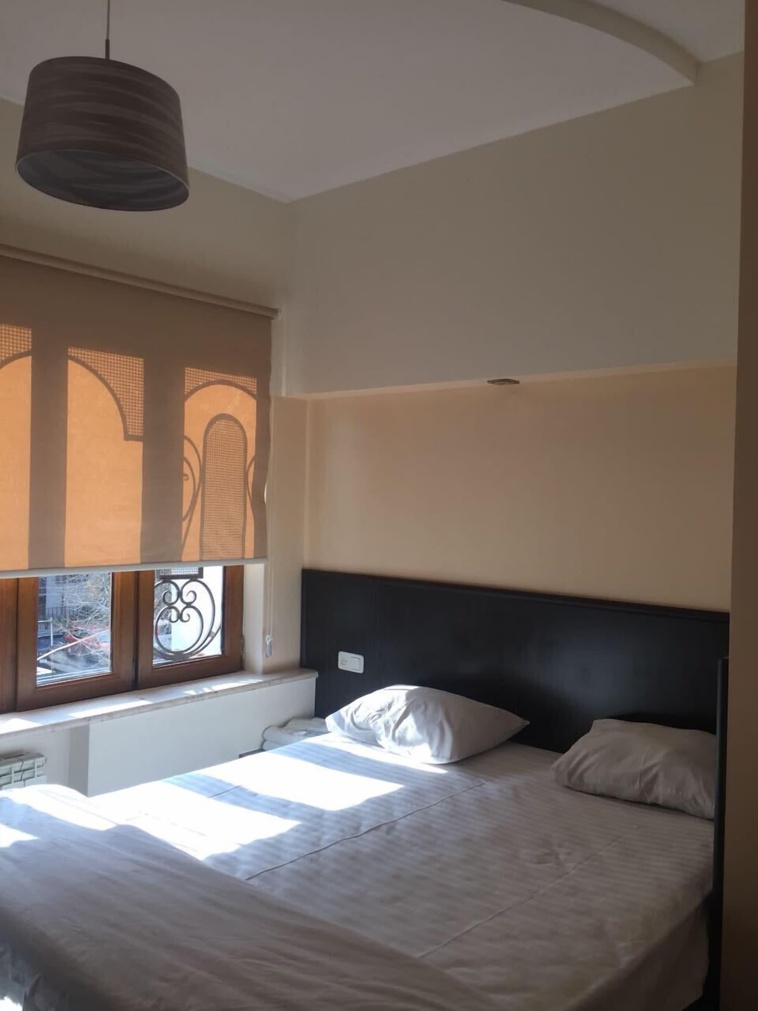 Yerevan Hostel Екстериор снимка
