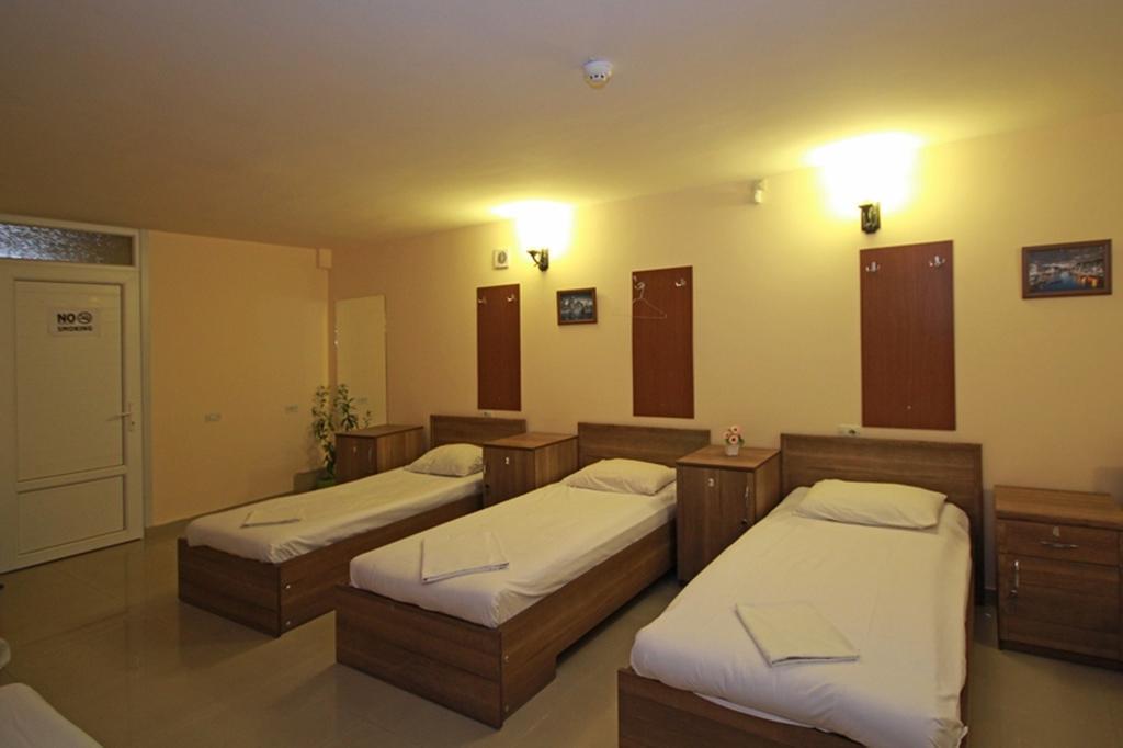 Yerevan Hostel Екстериор снимка
