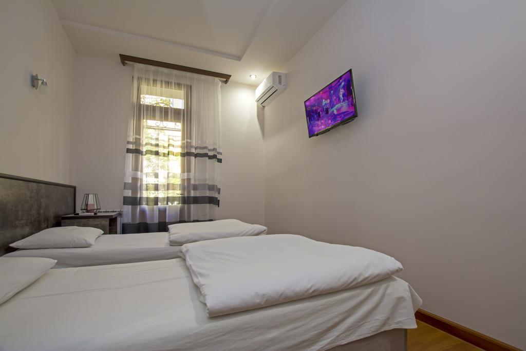 Yerevan Hostel Екстериор снимка